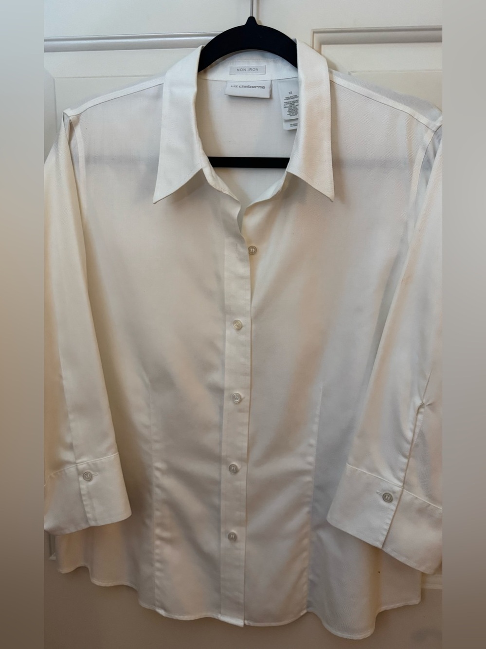 Liz Claiborne Shirt 100% Cotton “Non Iron”White Shirt 3/4 Sleeves Size - 12 - Picture 2 of 13